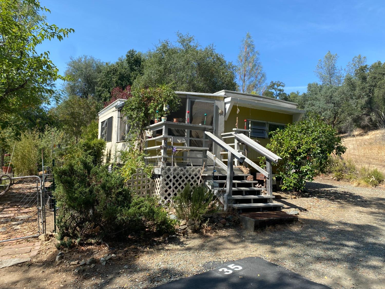 Photo of 1525 Cold Springs Rd #35 in Placerville, CA