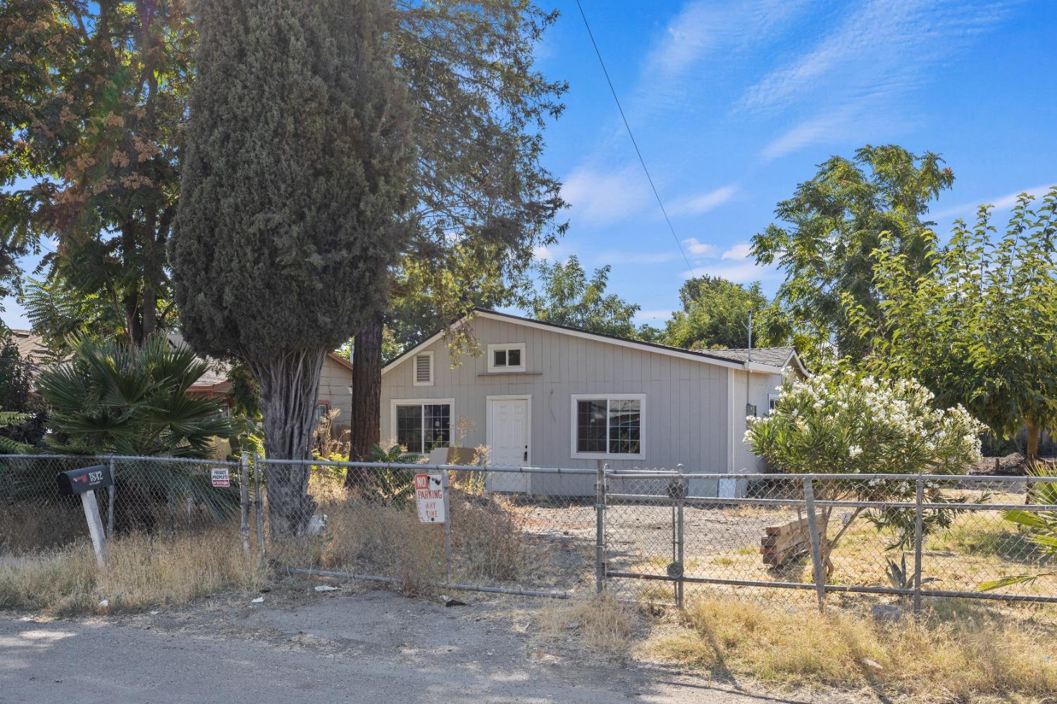 Photo of 1842 Clover Ln in Stockton, CA