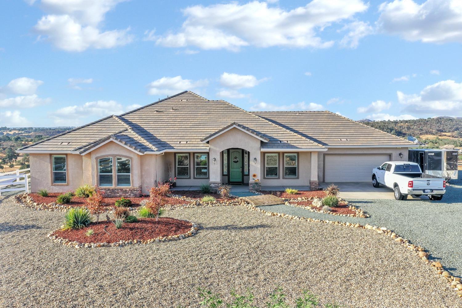 Photo of 207 Olive View Rd in Valley Springs, CA