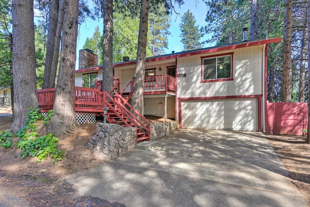 Photo of 2917 North St in Pollock Pines, CA