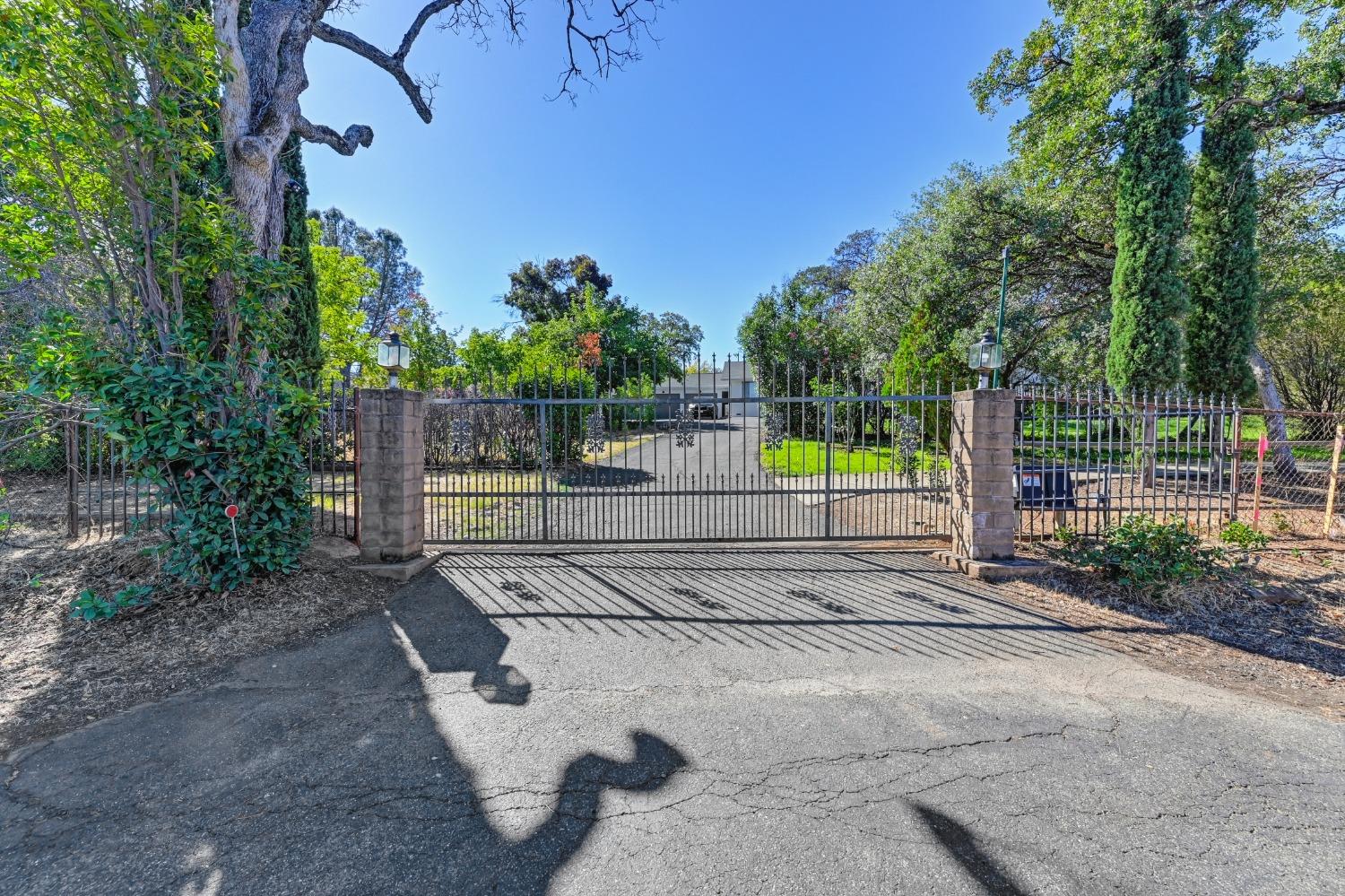 Photo of 482 Hillcrest Ave in Oroville, CA