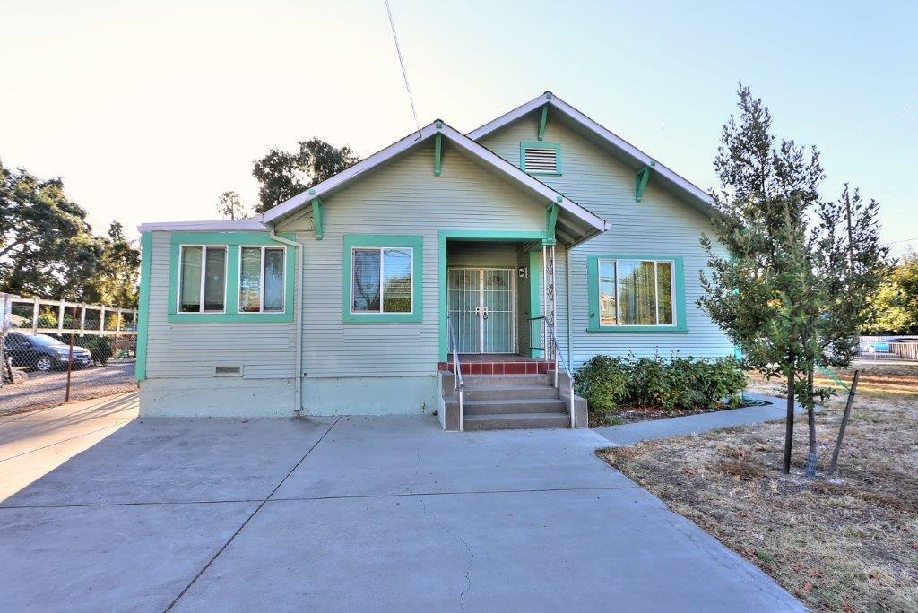 Photo of 112 3rd St in Woodland, CA