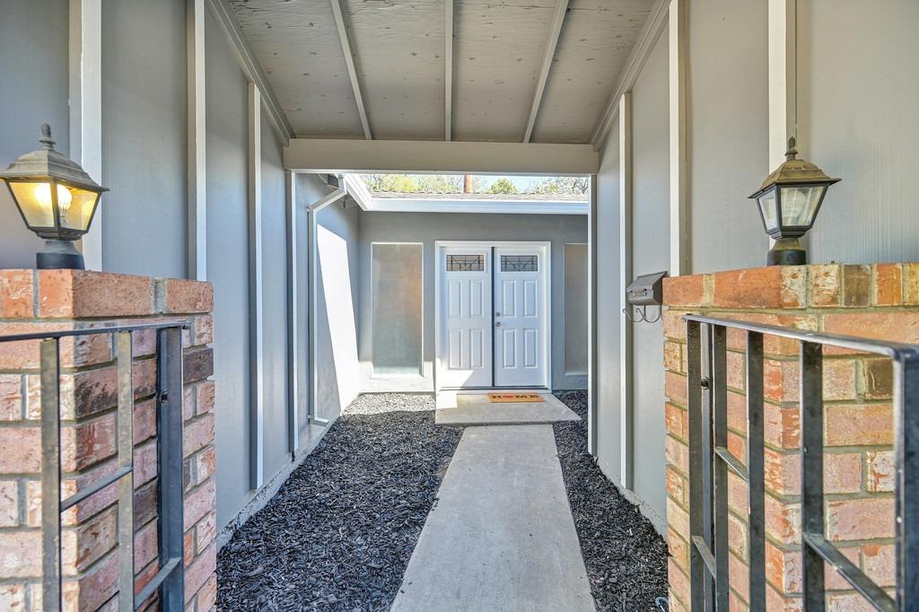 Waterbury Way, Fair Oaks, California image 6