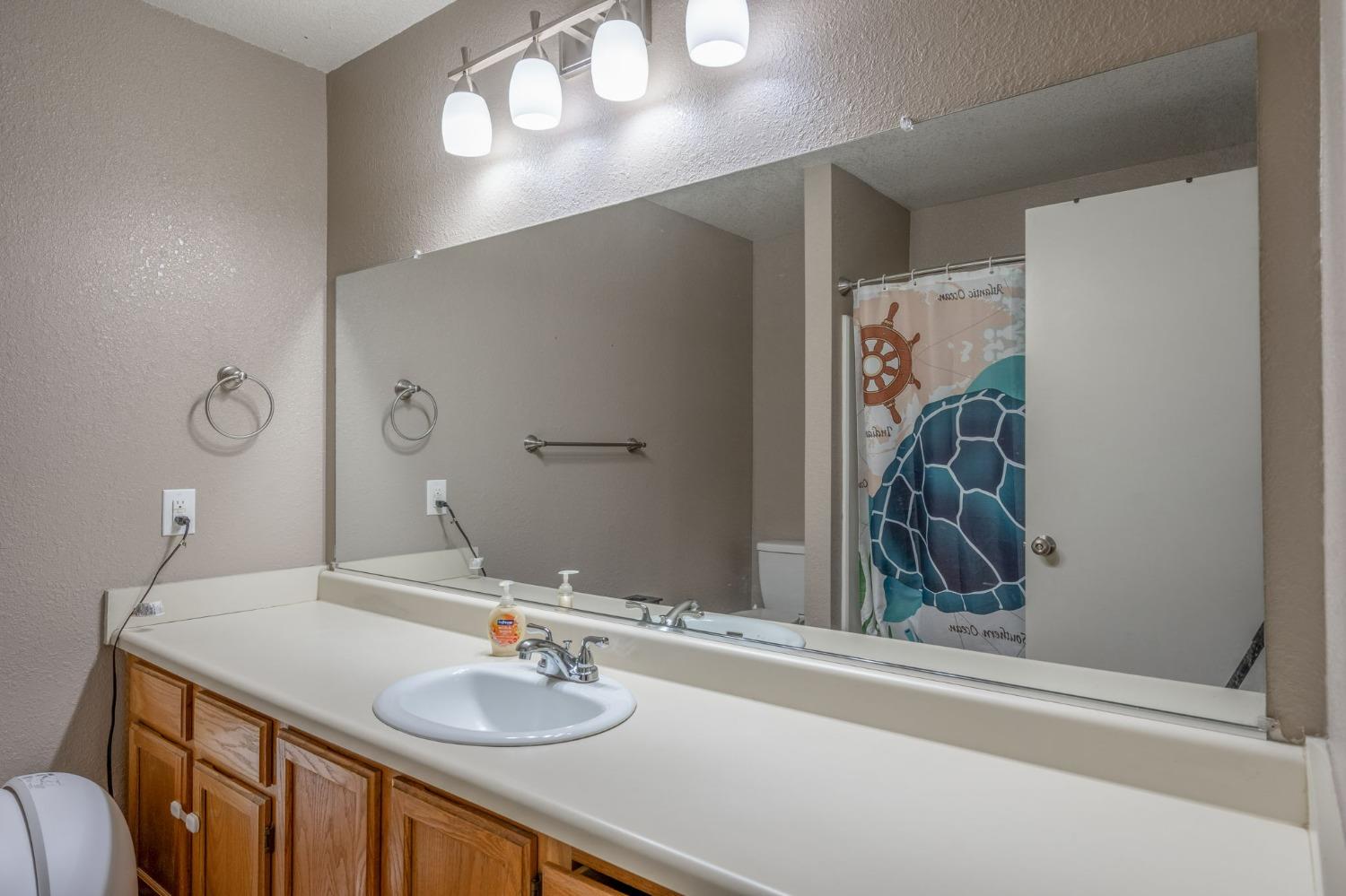 Photo #13: 223094317 Listing: Photo #13