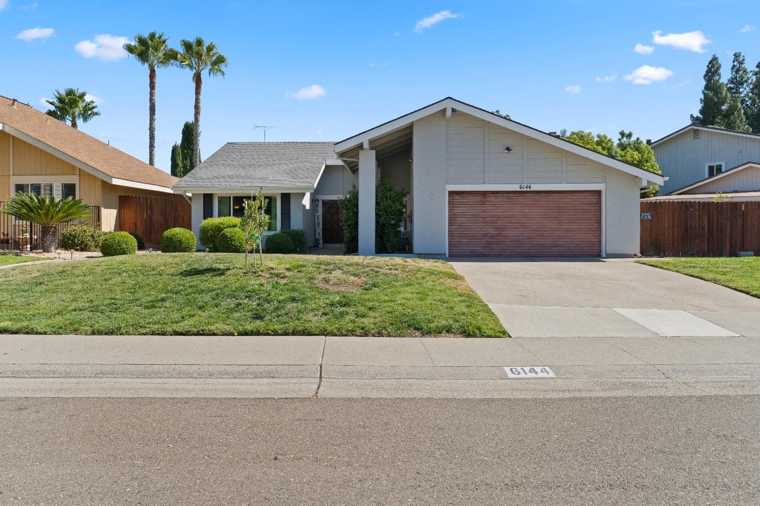 Photo of 6144 Hilltree Ave in Citrus Heights, CA