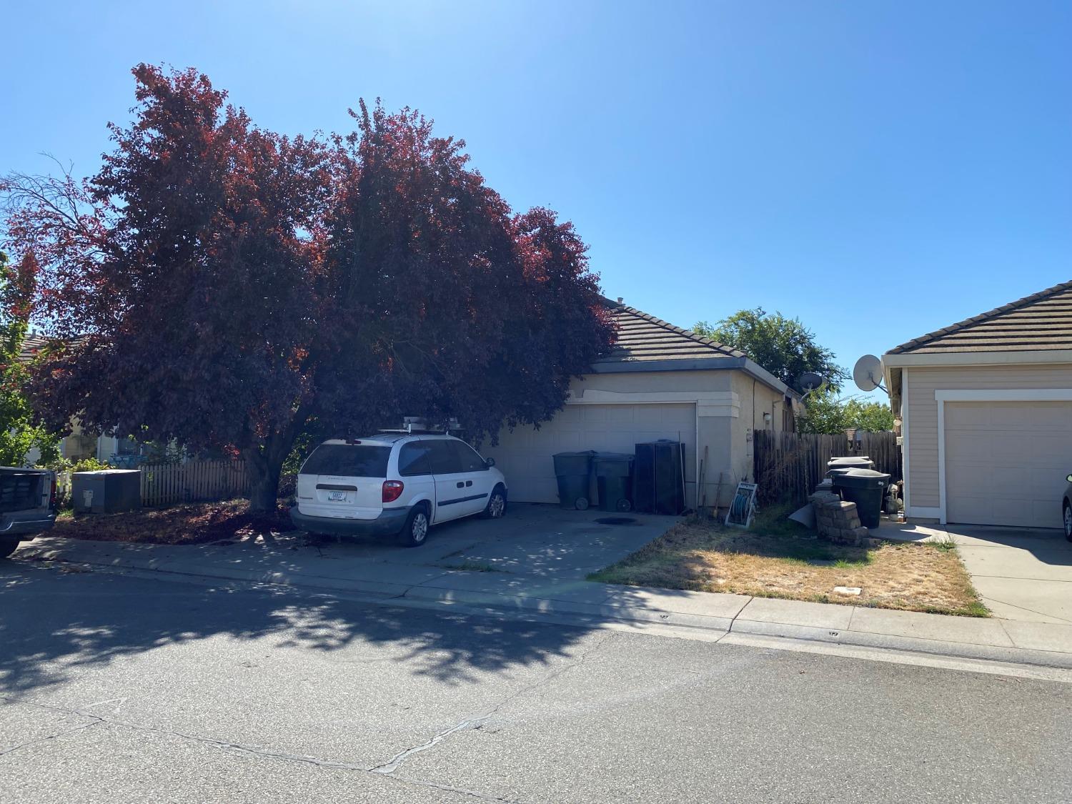 Photo of 9148 Irish Gold Wy in Sacramento, CA