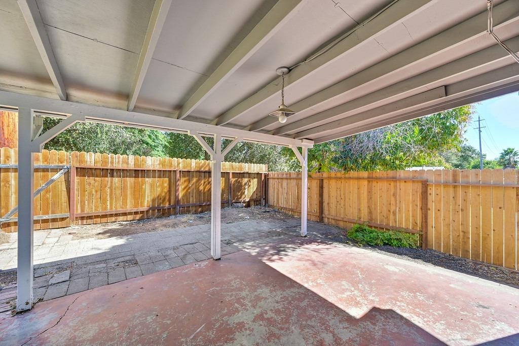 Waterbury Way, Fair Oaks, California image 36