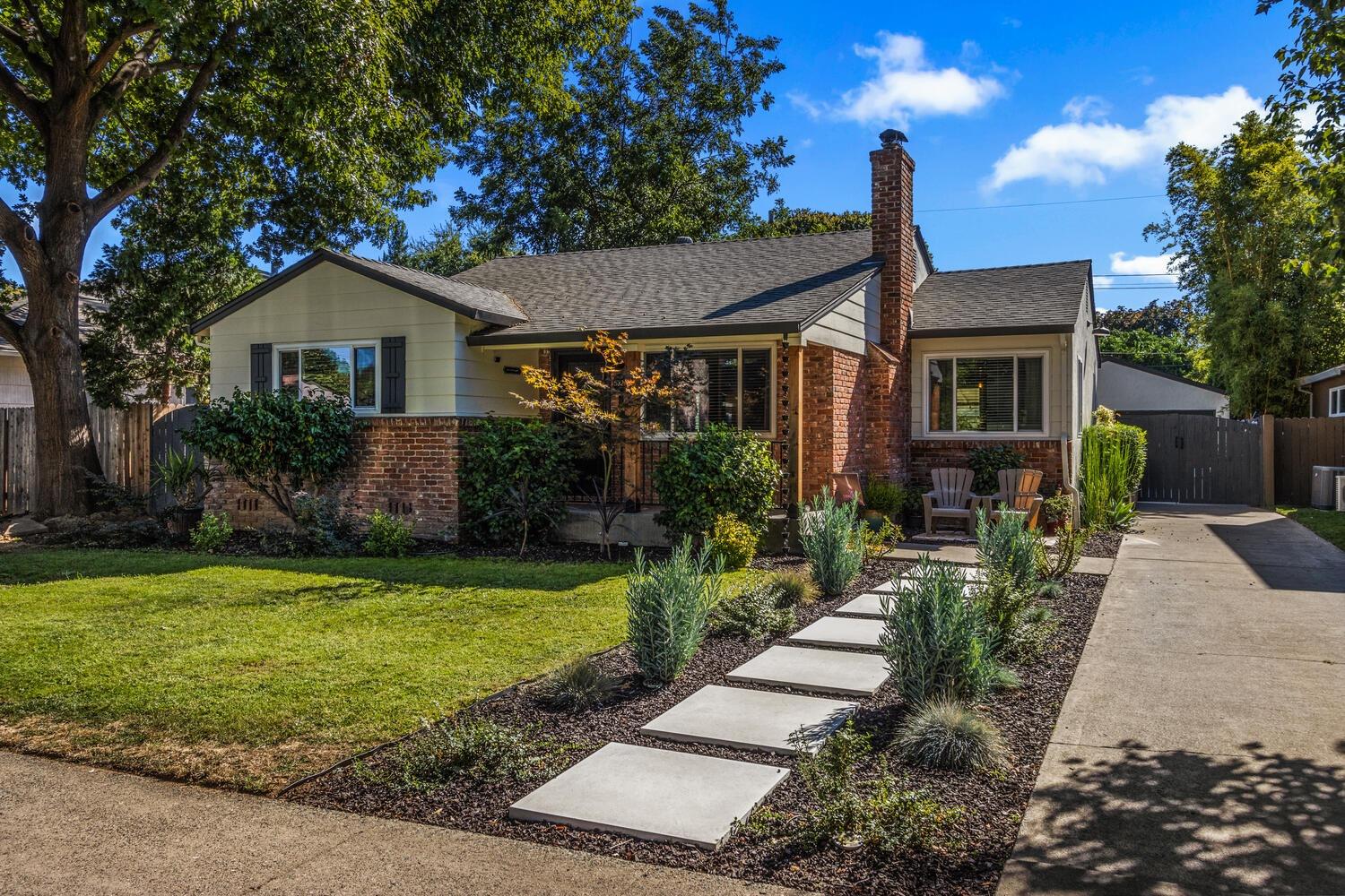 Photo of 5328 Callister Ave in Sacramento, CA