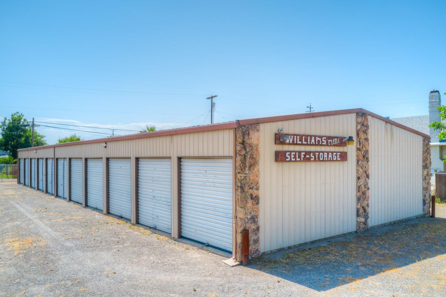 Photo of 632 N 7th St in Williams, CA