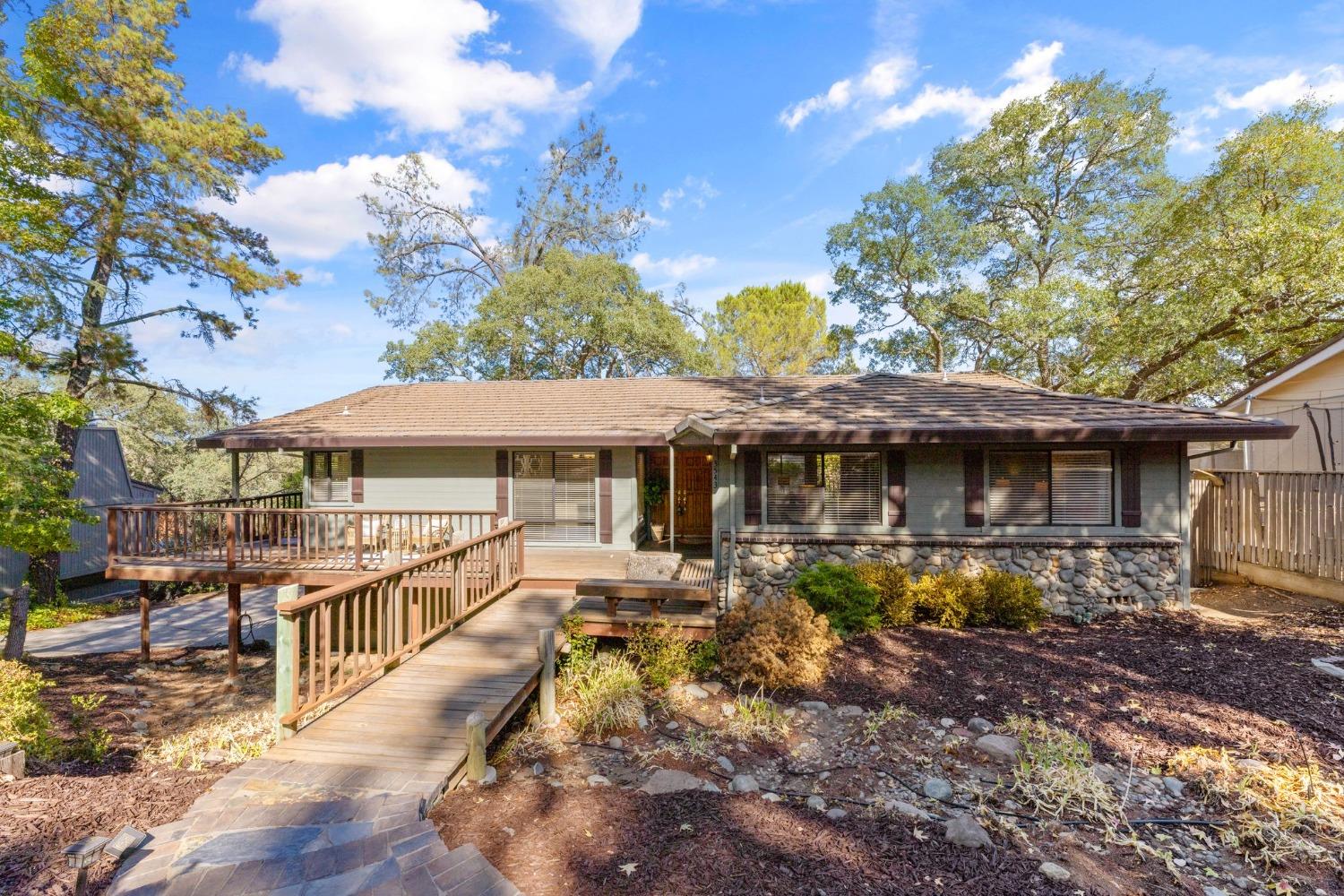 Photo of 3543 Patterson Wy in El Dorado Hills, CA