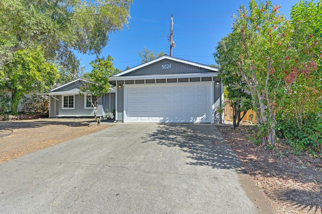 Waterbury Way, Fair Oaks, California image 4