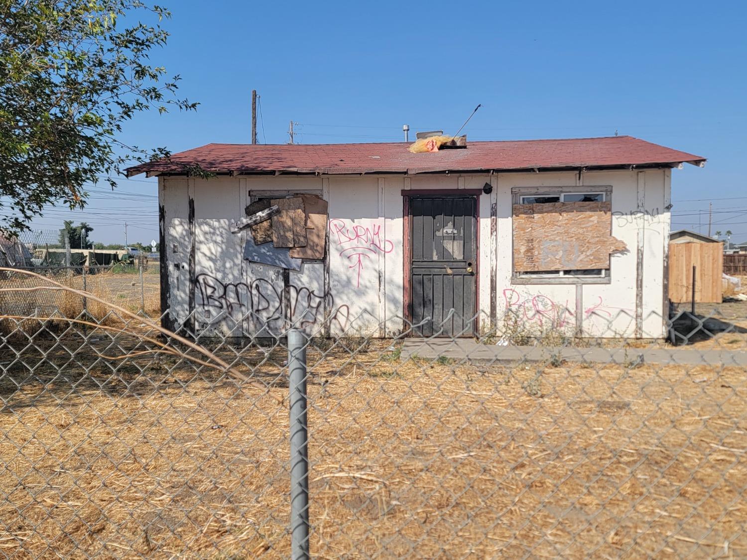 Photo of 2009 Beachwood Dr in Merced, CA