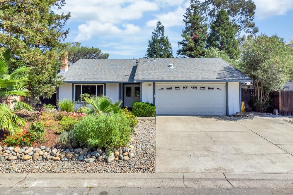 Photo of 5250 Butterwood Cir in Orangevale, CA