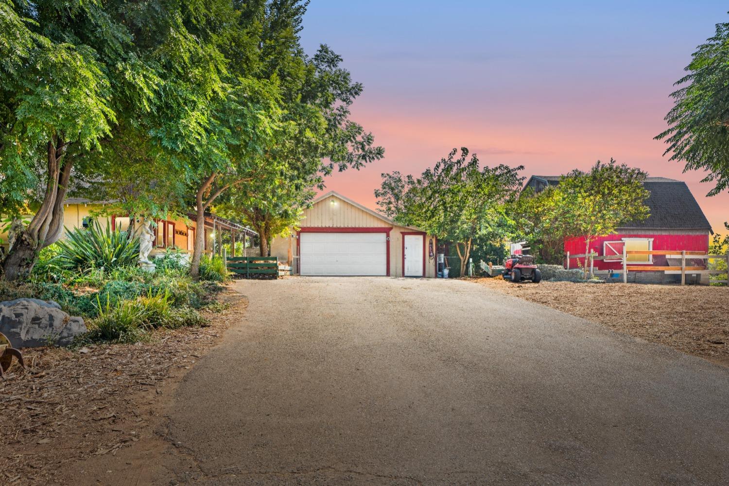 Photo of 516 W Q St in Rio Linda, CA