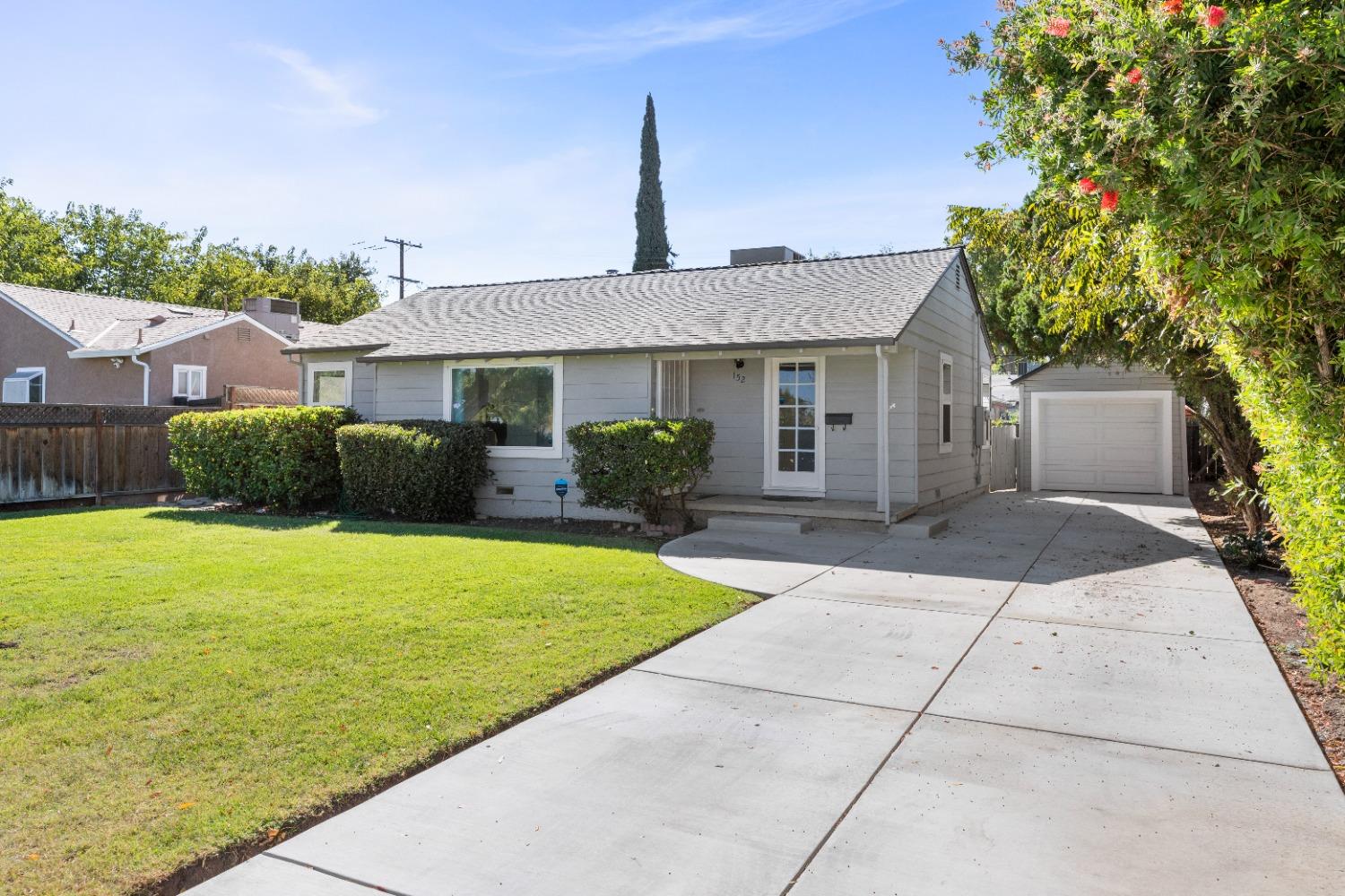 Photo of 152 E Beverly Pl in Tracy, CA