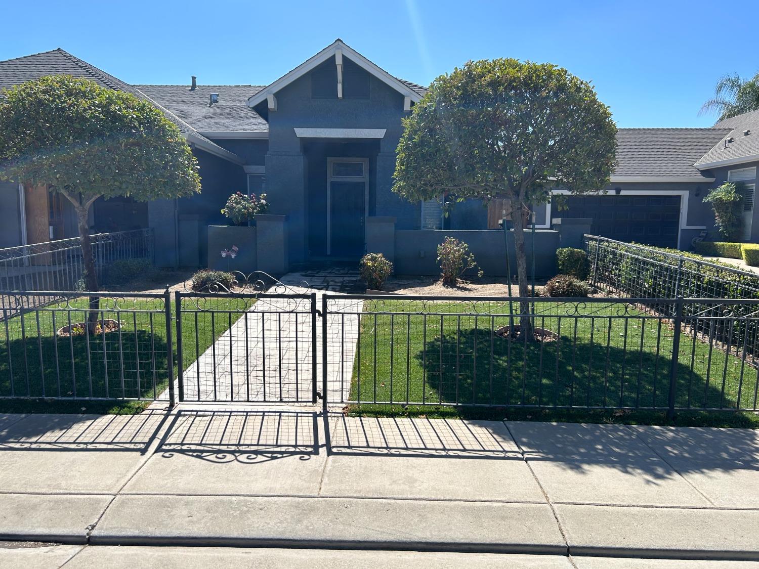 Photo of 6536 Walnut Haven Dr in Hughson, CA