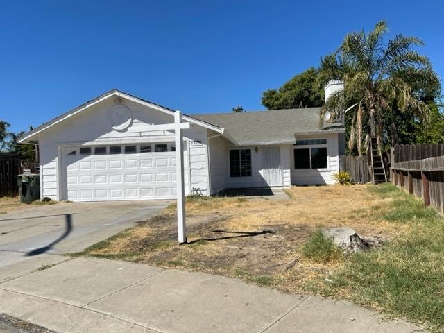 Photo of 1125 Standish Ct in Modesto, CA