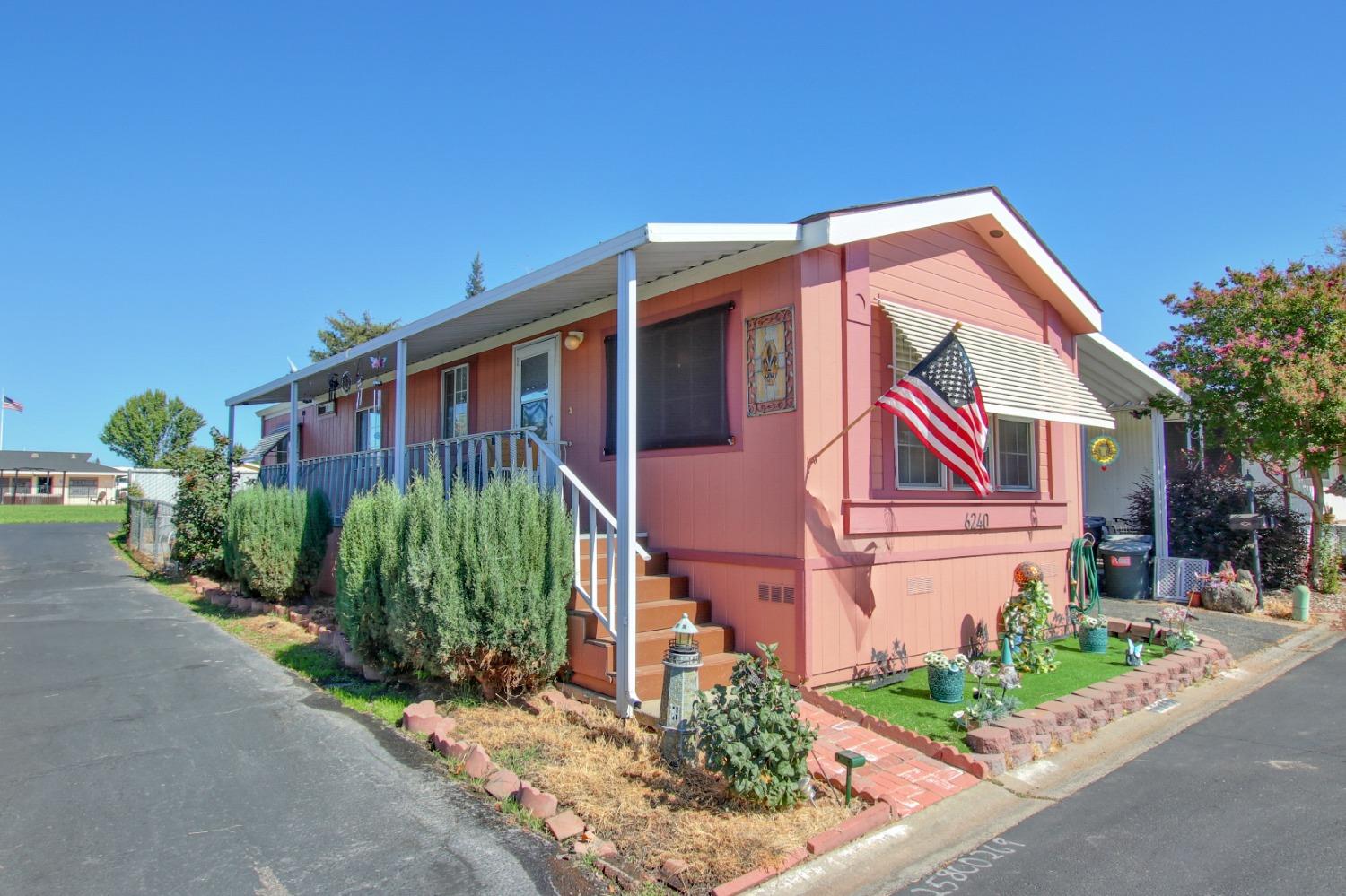 Photo of 6240 Gold Dust Dr in Sacramento, CA