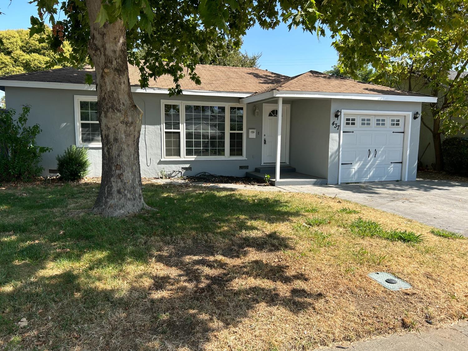 Photo of 437 Lilac Ln in West Sacramento, CA