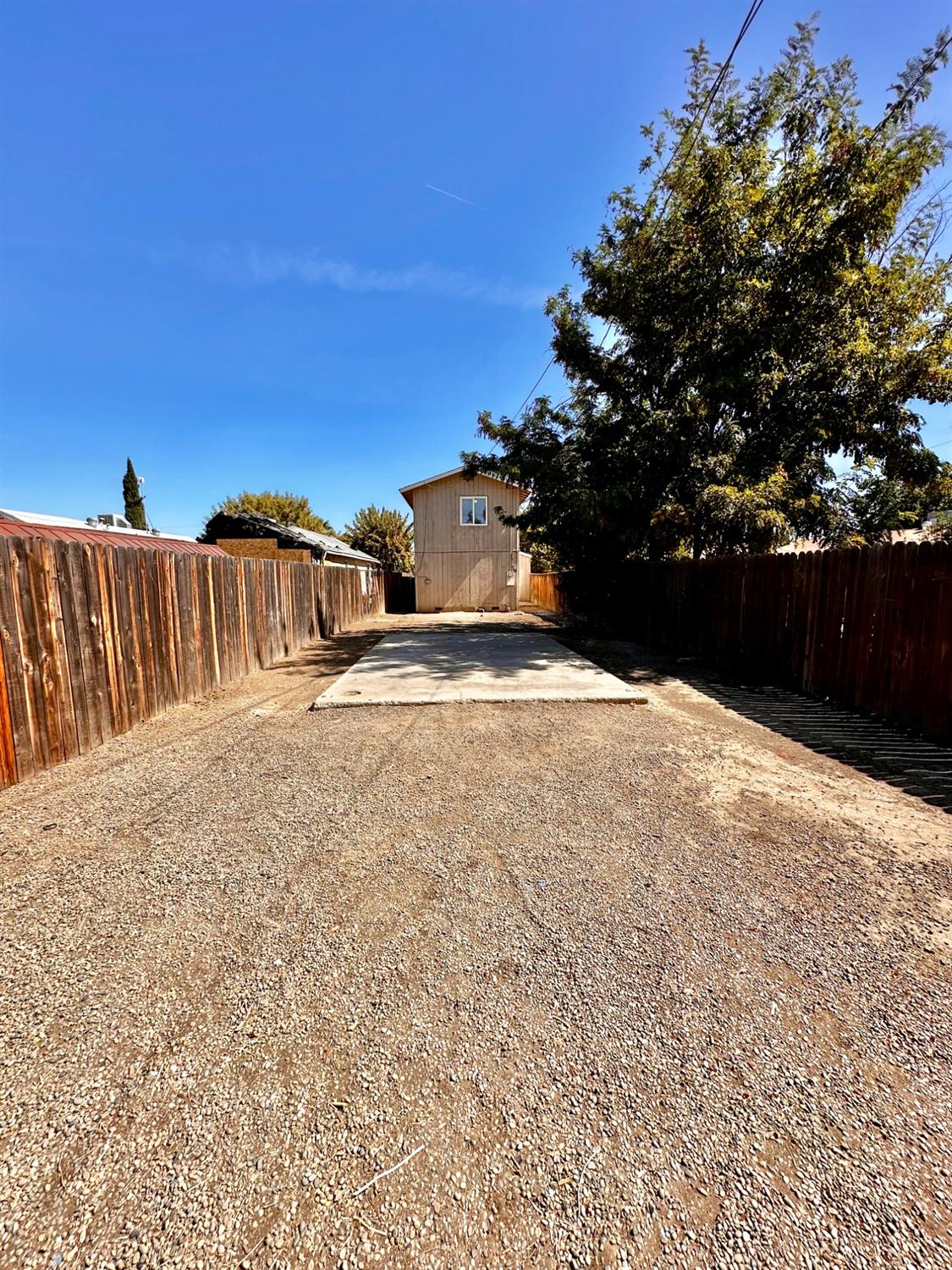 Buchanan Street, Coalinga, California image 16