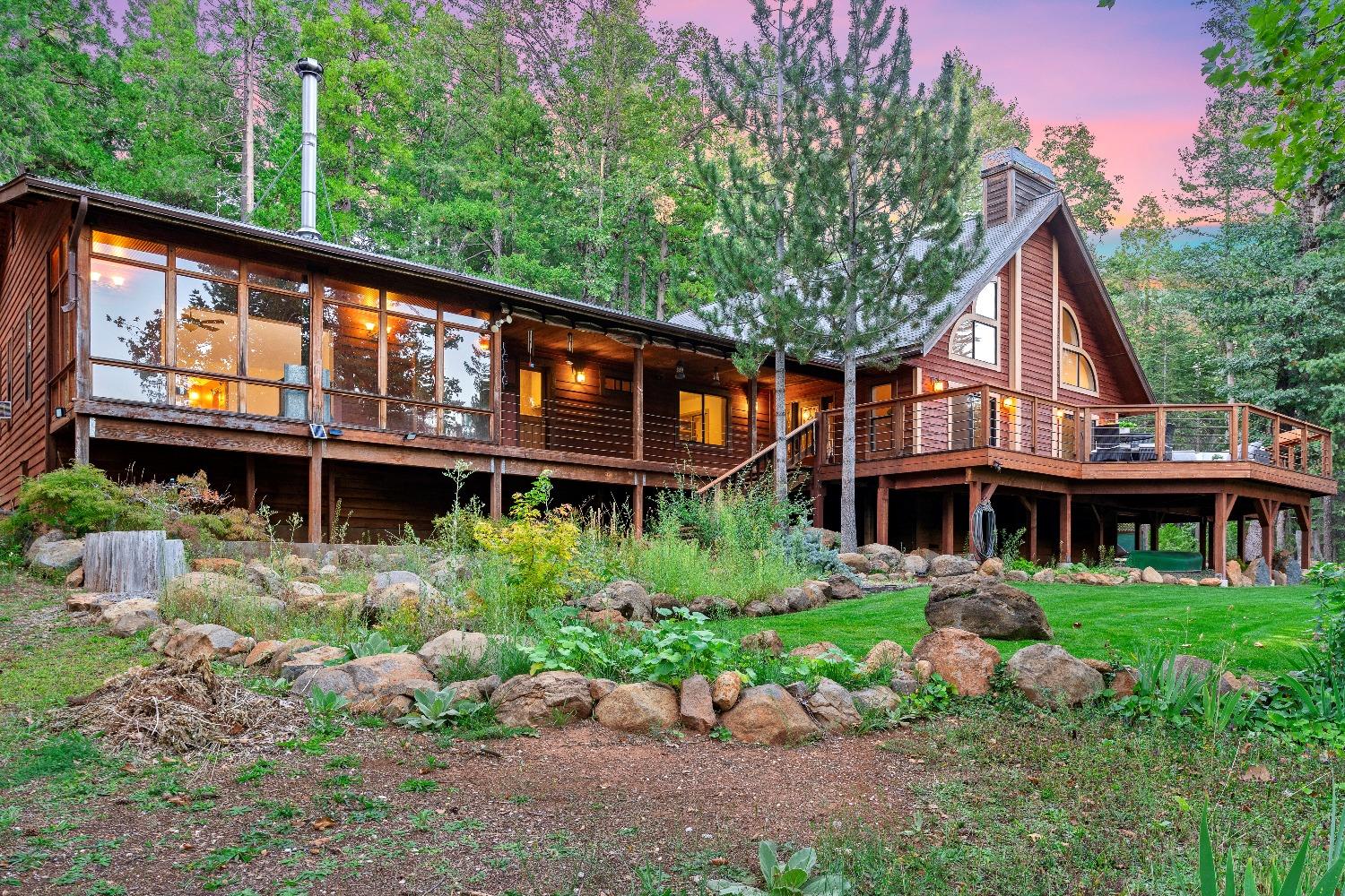 Photo of 21500 Pine Needle Ln in Nevada City, CA
