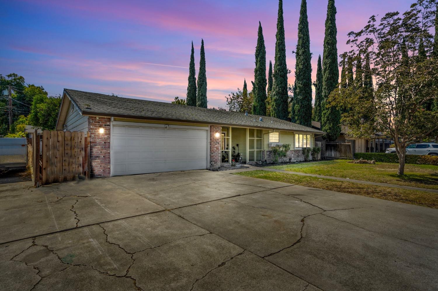 Photo of 1702 Paloma Ave in Stockton, CA