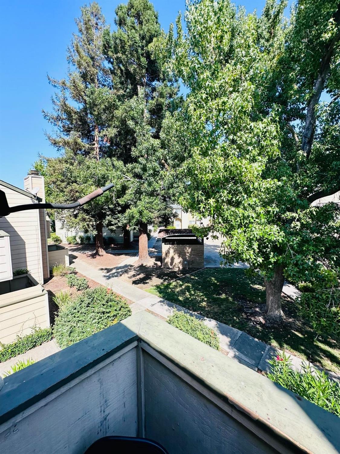 Photo of 8220 Center Pky #35 in Sacramento, CA