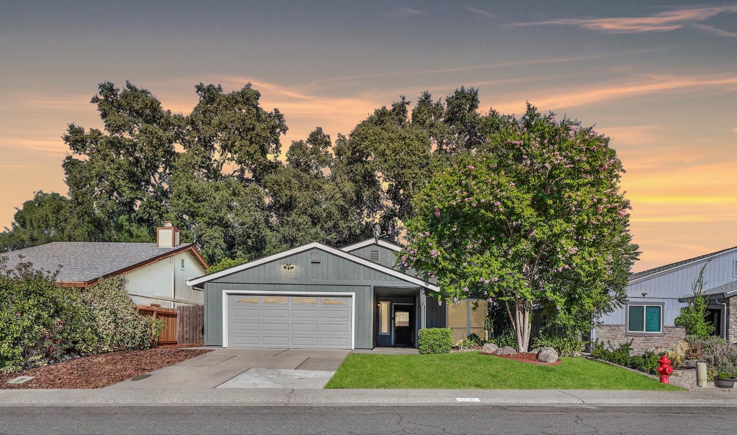 Photo of 8631 Stratus Dr in Orangevale, CA