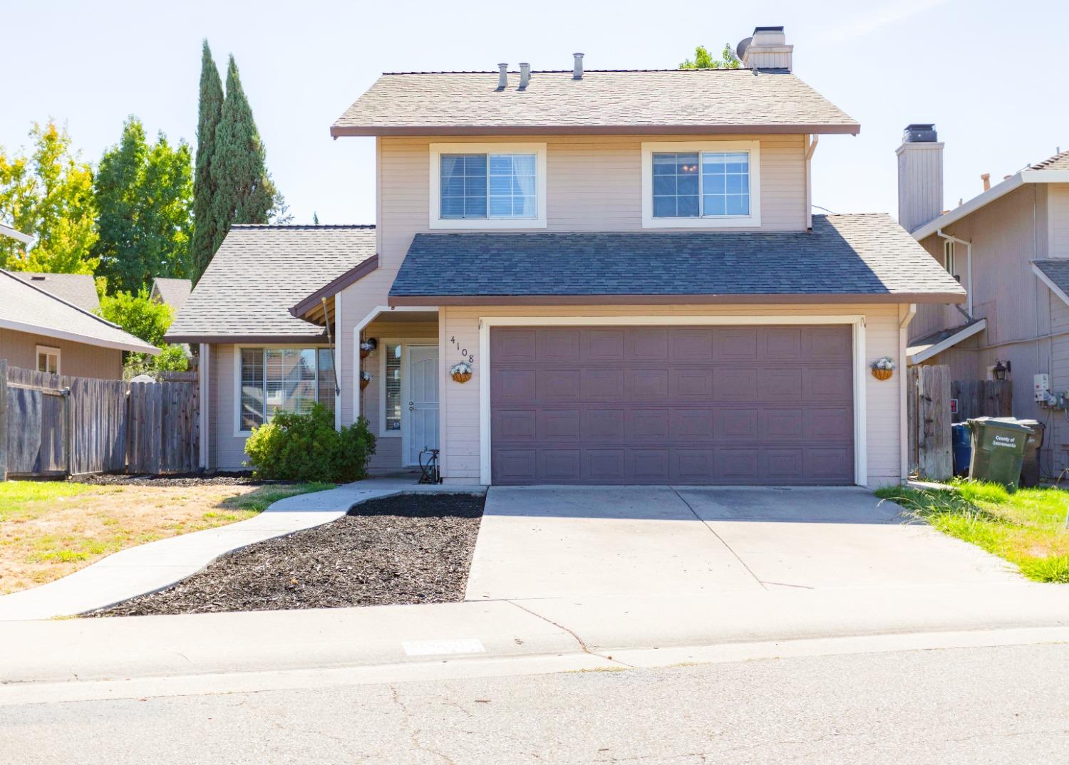 Photo of 4108 Cedar Meadow Dr in Antelope, CA