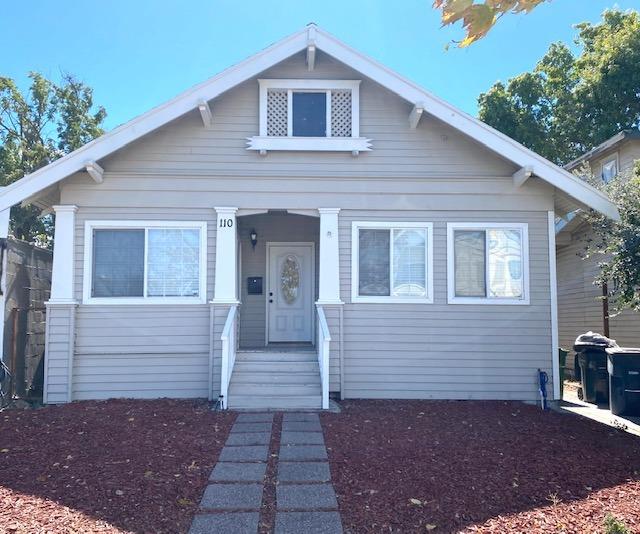 Photo of 110 E 10th St in Tracy, CA