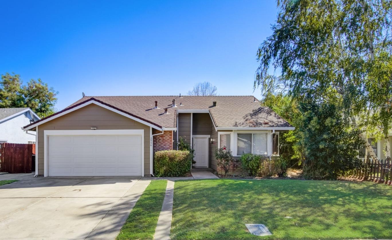 Photo of 2936 Mendel Wy in Sacramento, CA