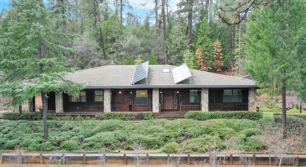 Photo of 12866 Little Deer Creek Ln in Nevada City, CA