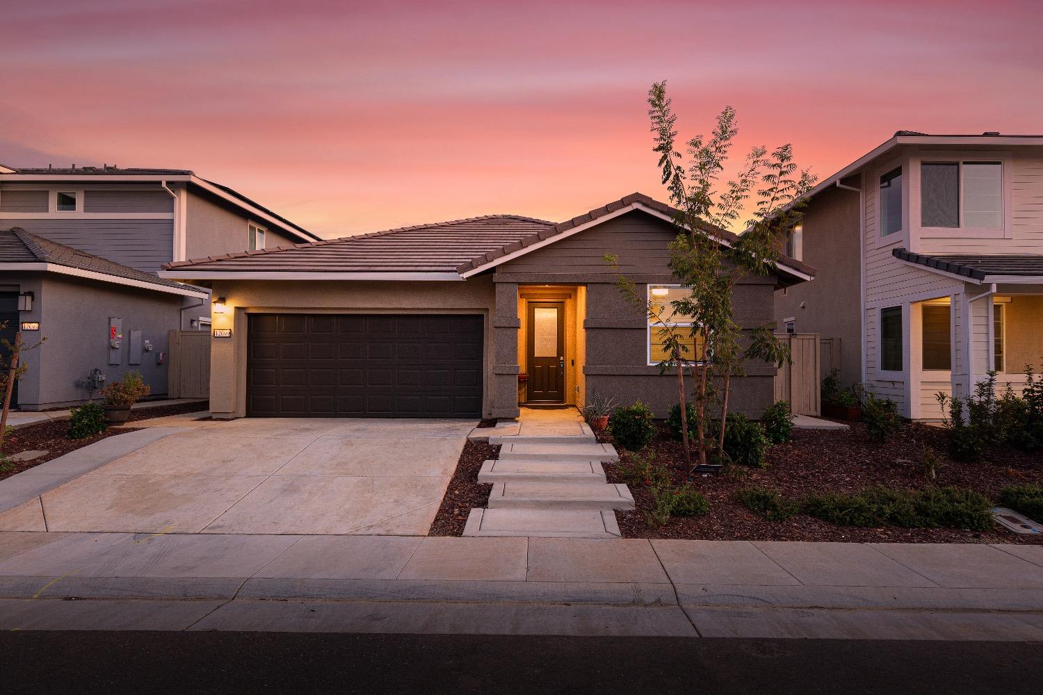 Photo of 12099 Mircado Wy in Rancho Cordova, CA