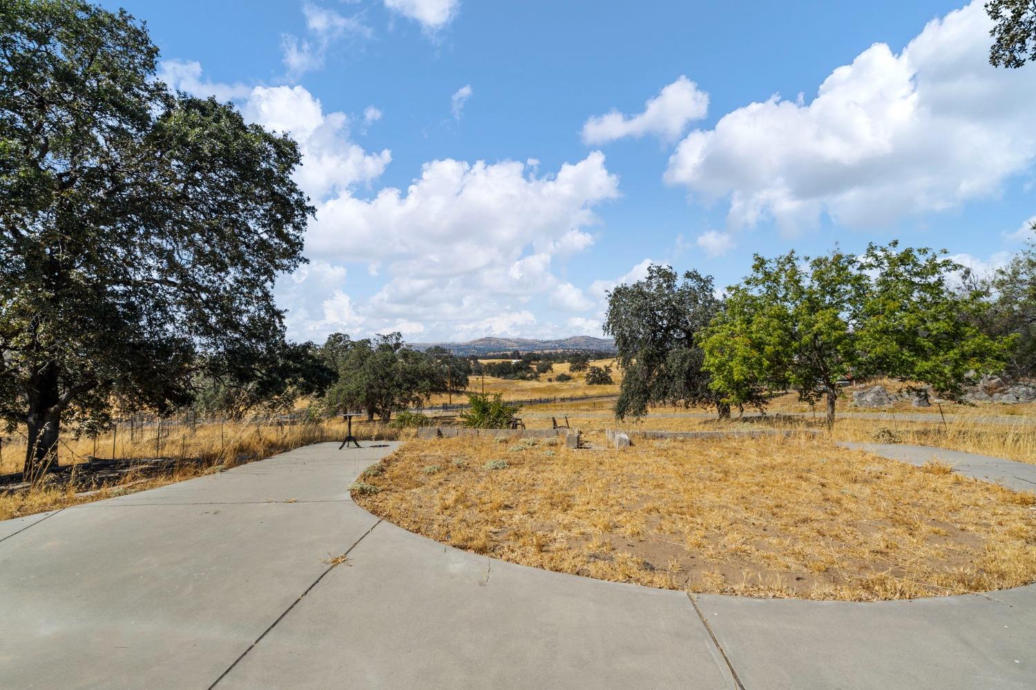 Barn Owl Road, Raymond, California image 9