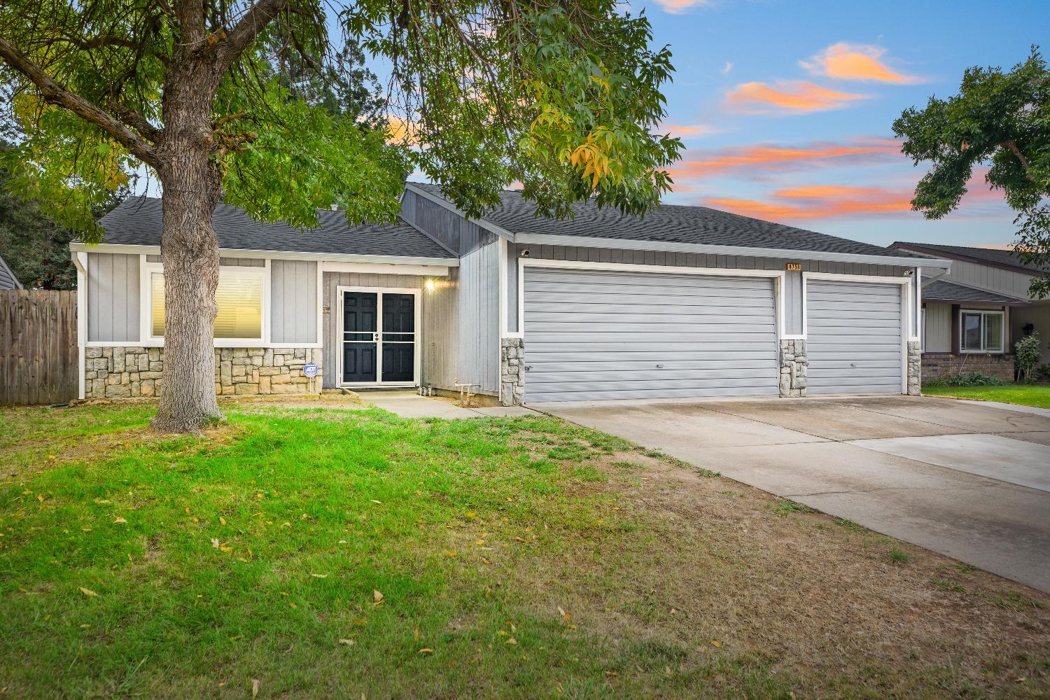 Photo of 8758 Golden Rose Wy in Sacramento, CA