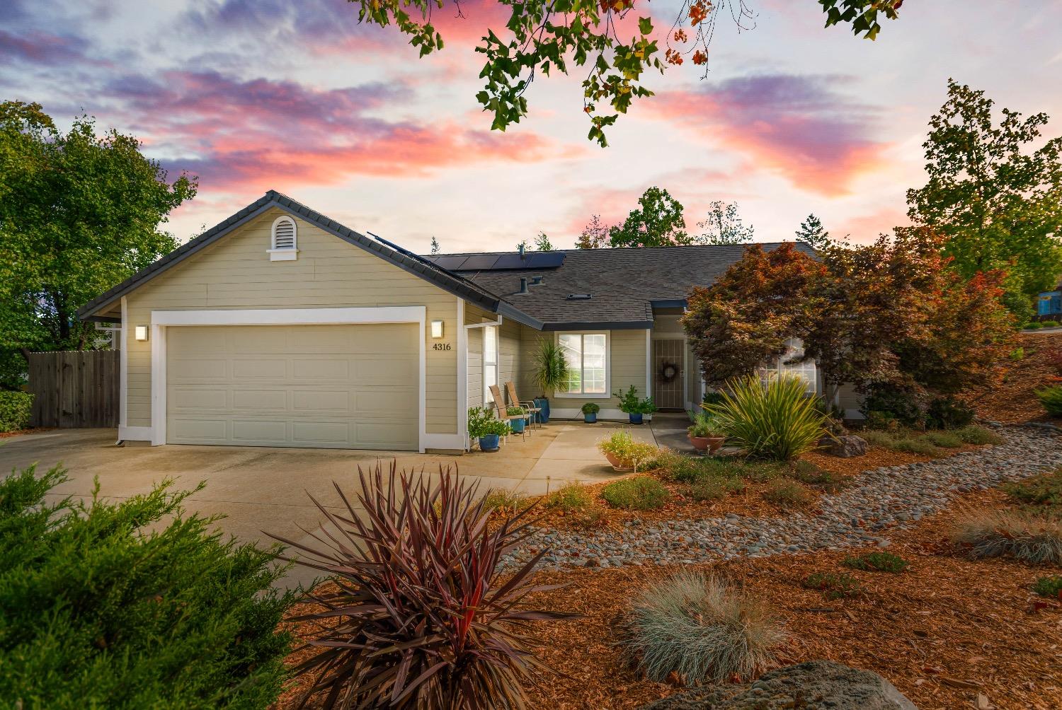 Photo of 4316 Richardson Dr in Auburn, CA