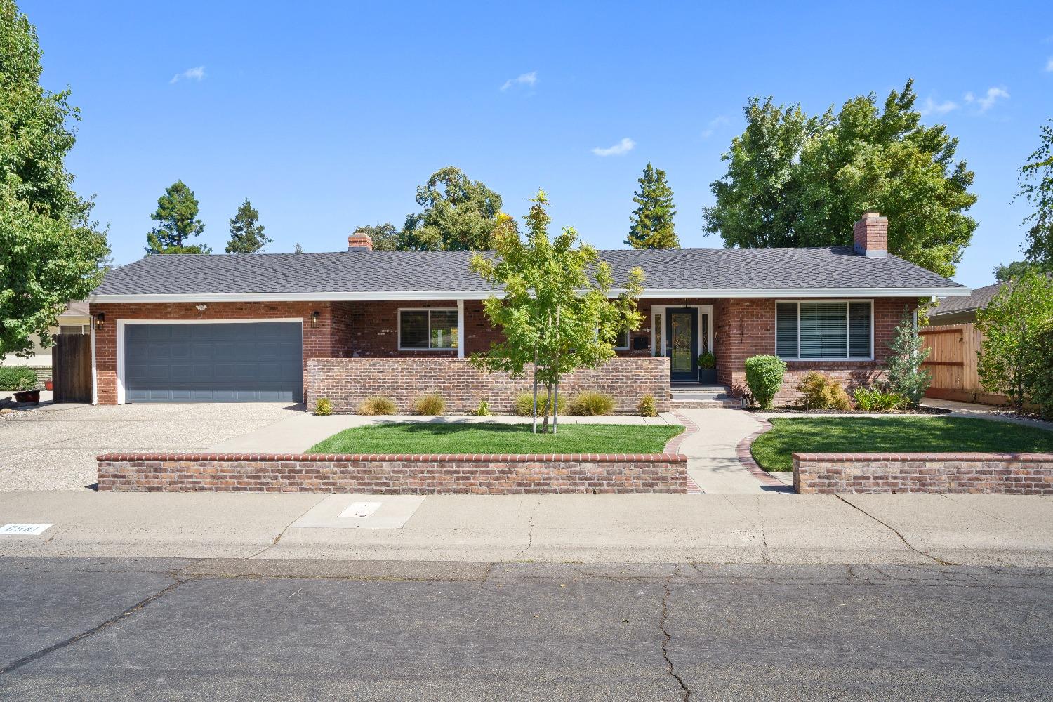 Photo of 6541 Driftwood St in Sacramento, CA