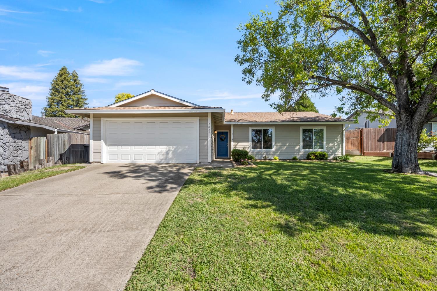 Photo of 7020 Woodmore Oaks Dr in Orangevale, CA