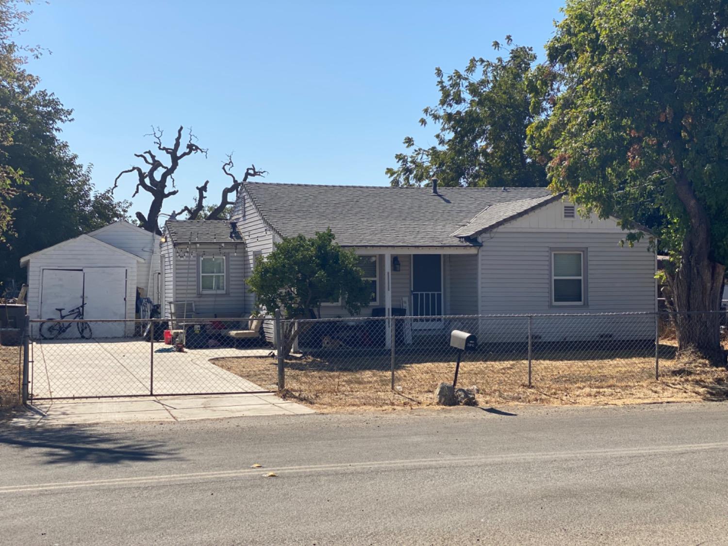 Photo of 3516 Section Ave in Stockton, CA