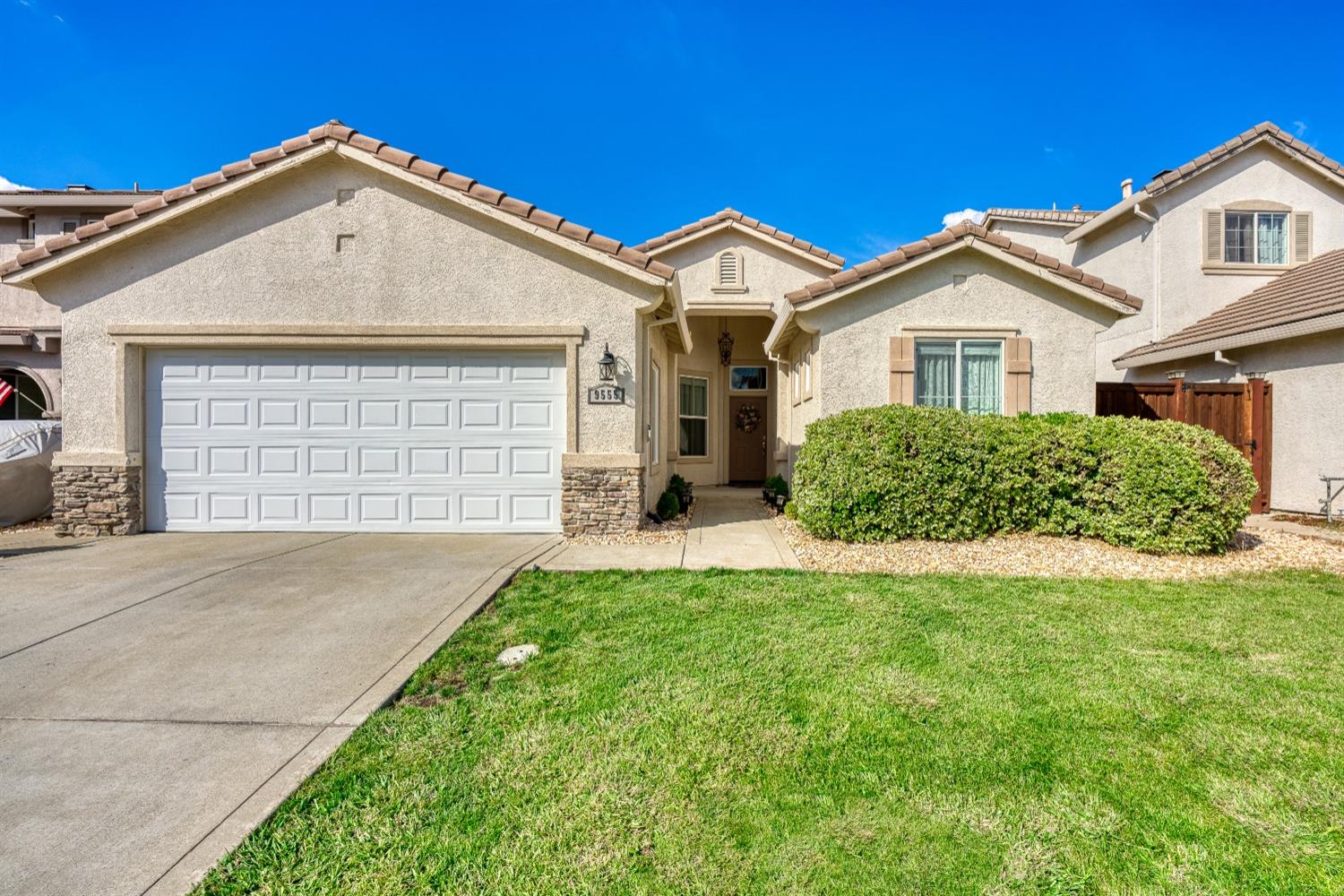 Photo of 9555 Rose Vista Ct in Sacramento, CA
