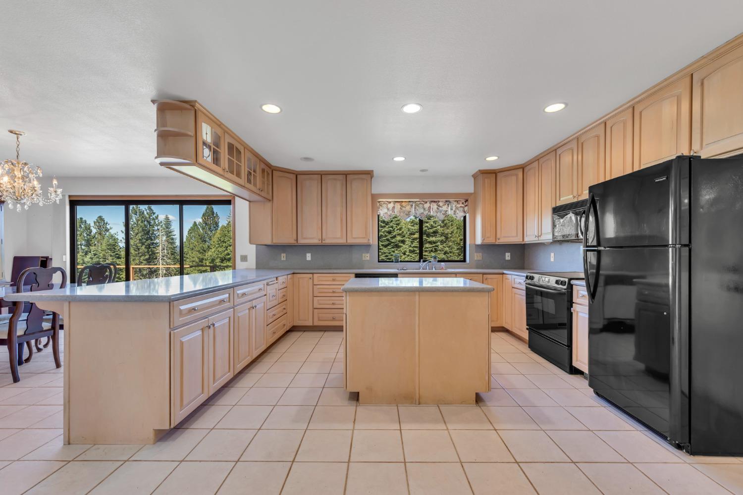 Mace Road, Camino, California image 7