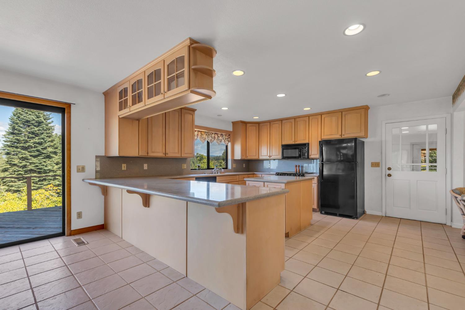 Mace Road, Camino, California image 39