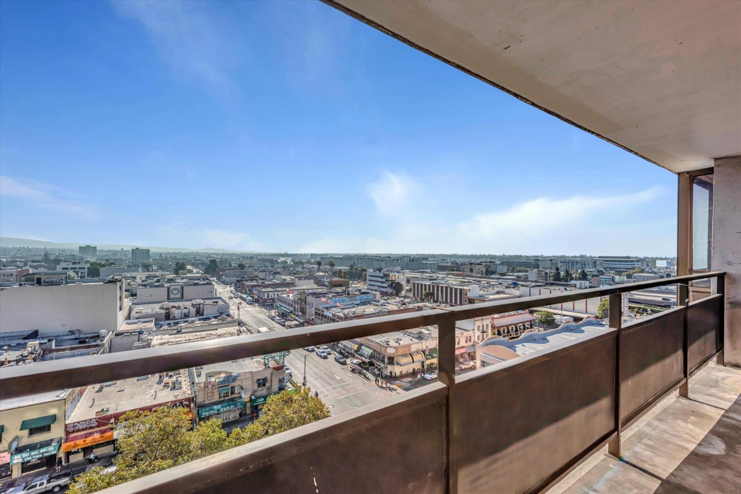 Detail Gallery Image 1 of 1 For 801 Franklin St #1123,  Oakland,  CA 94607 - 2 Beds | 1/1 Baths