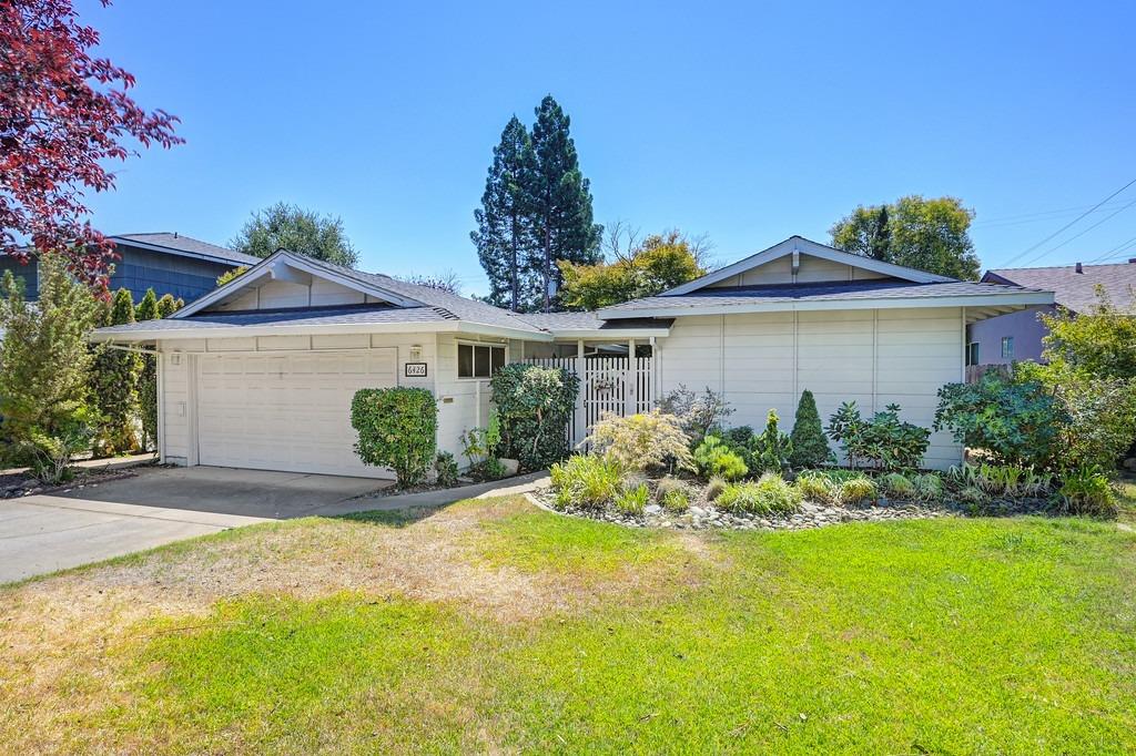 Photo of 6426 Oakcreek Wy in Citrus Heights, CA