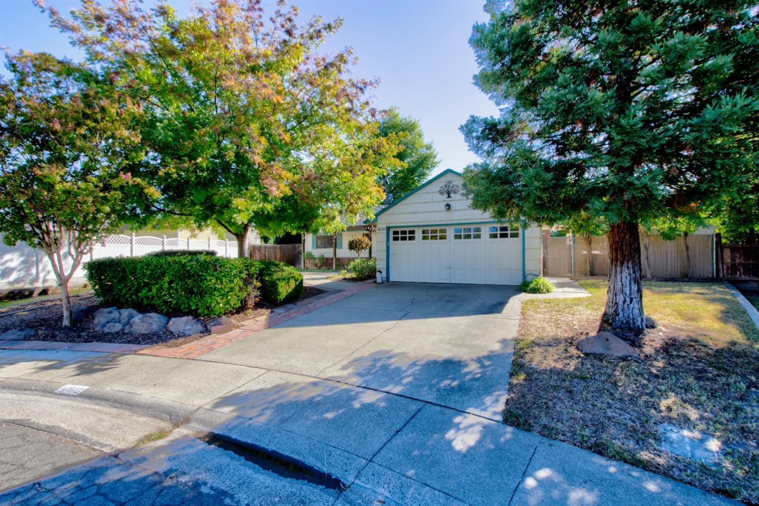 Photo of 4840 Camden Ct in Carmichael, CA