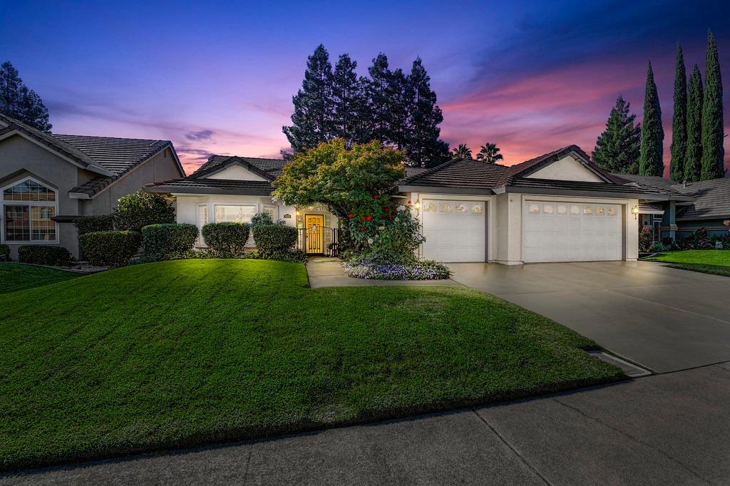 Photo of 2070 Mann Dr in Yuba City, CA