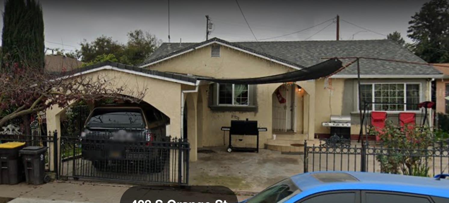 Photo of 411 S Orange Ave in Stockton, CA