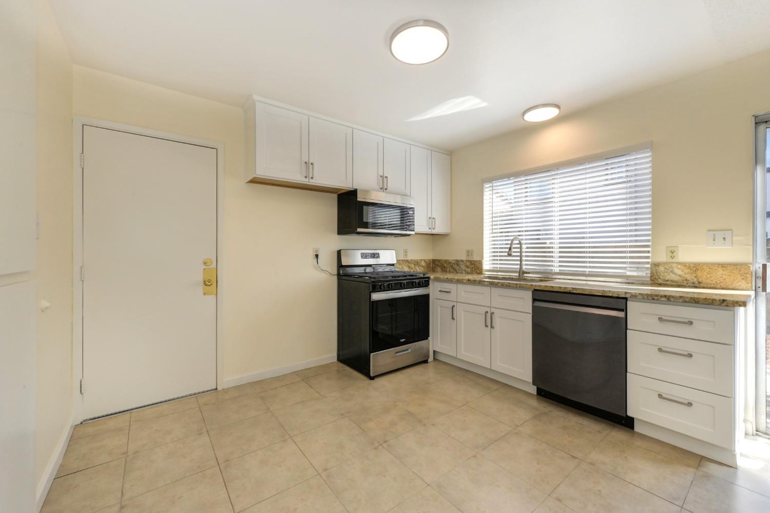 Kimwood Lane, Rancho Cordova, California image 13