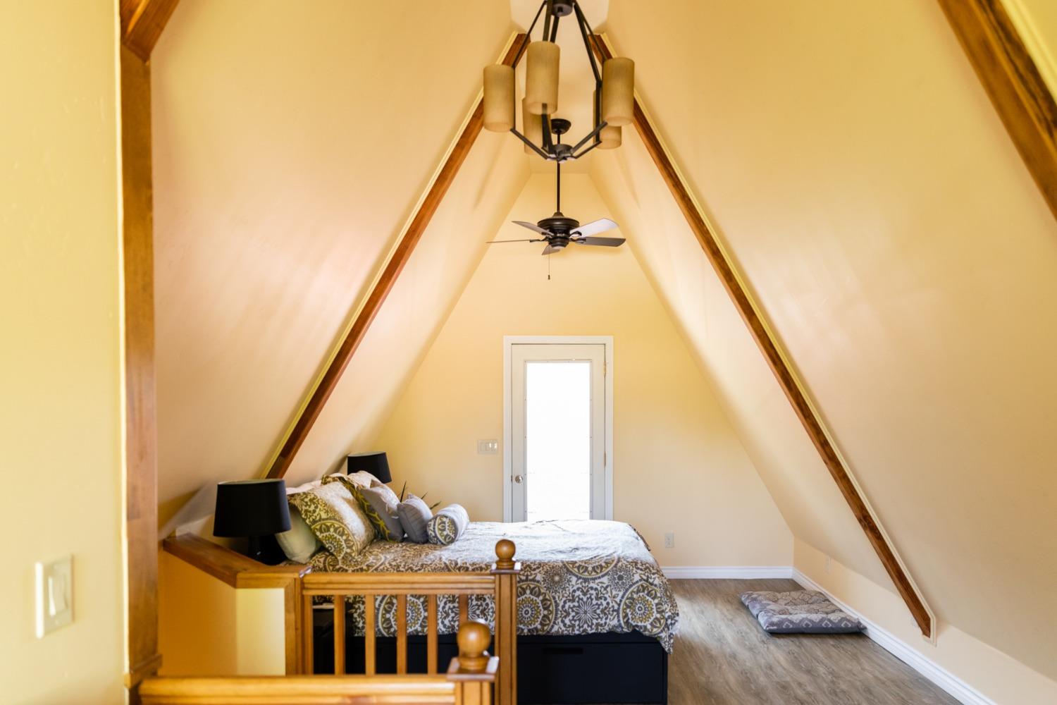 Gray Rock, Somerset, California image 42