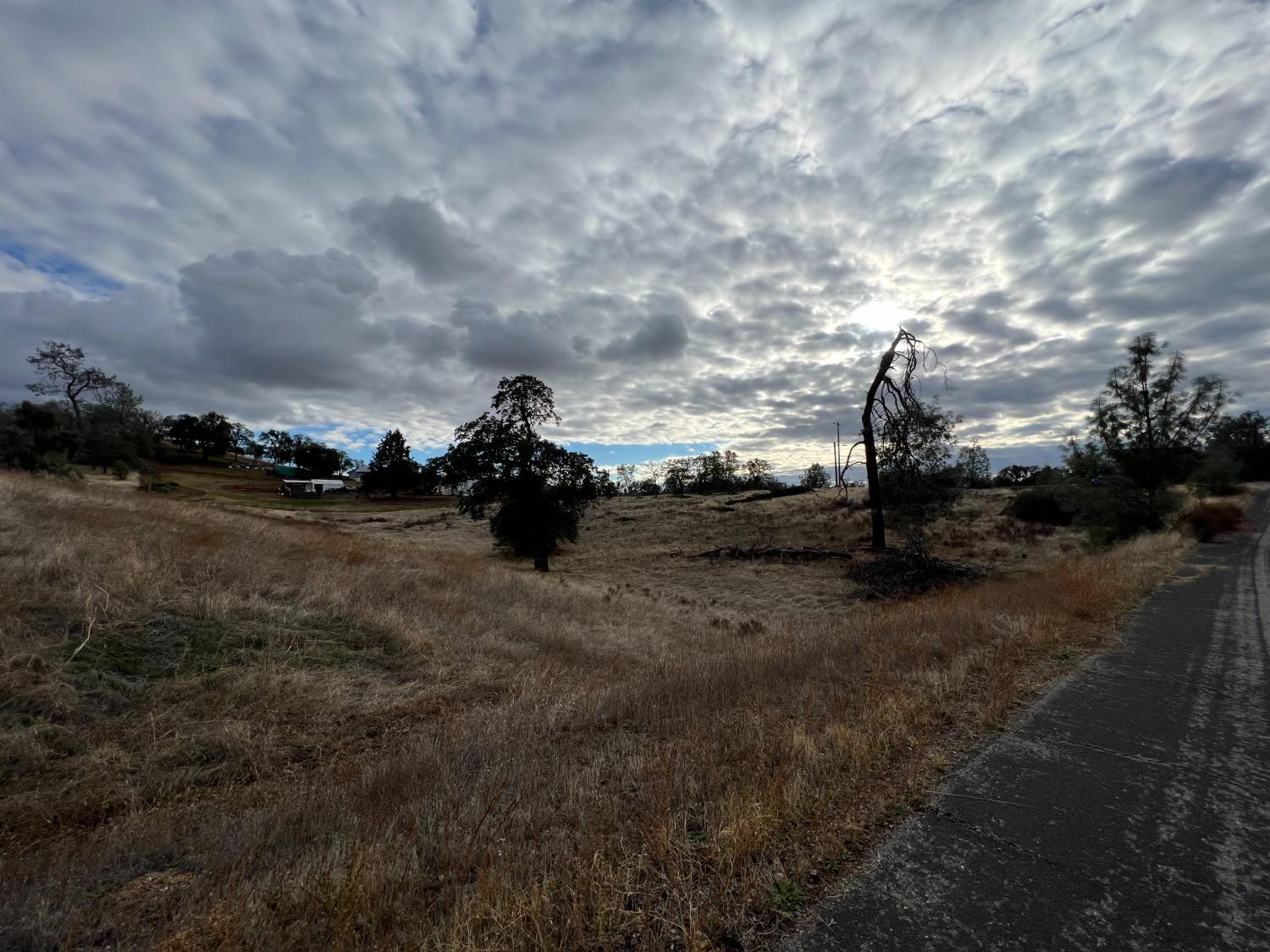 Isabel Way, La Grange, California image 2